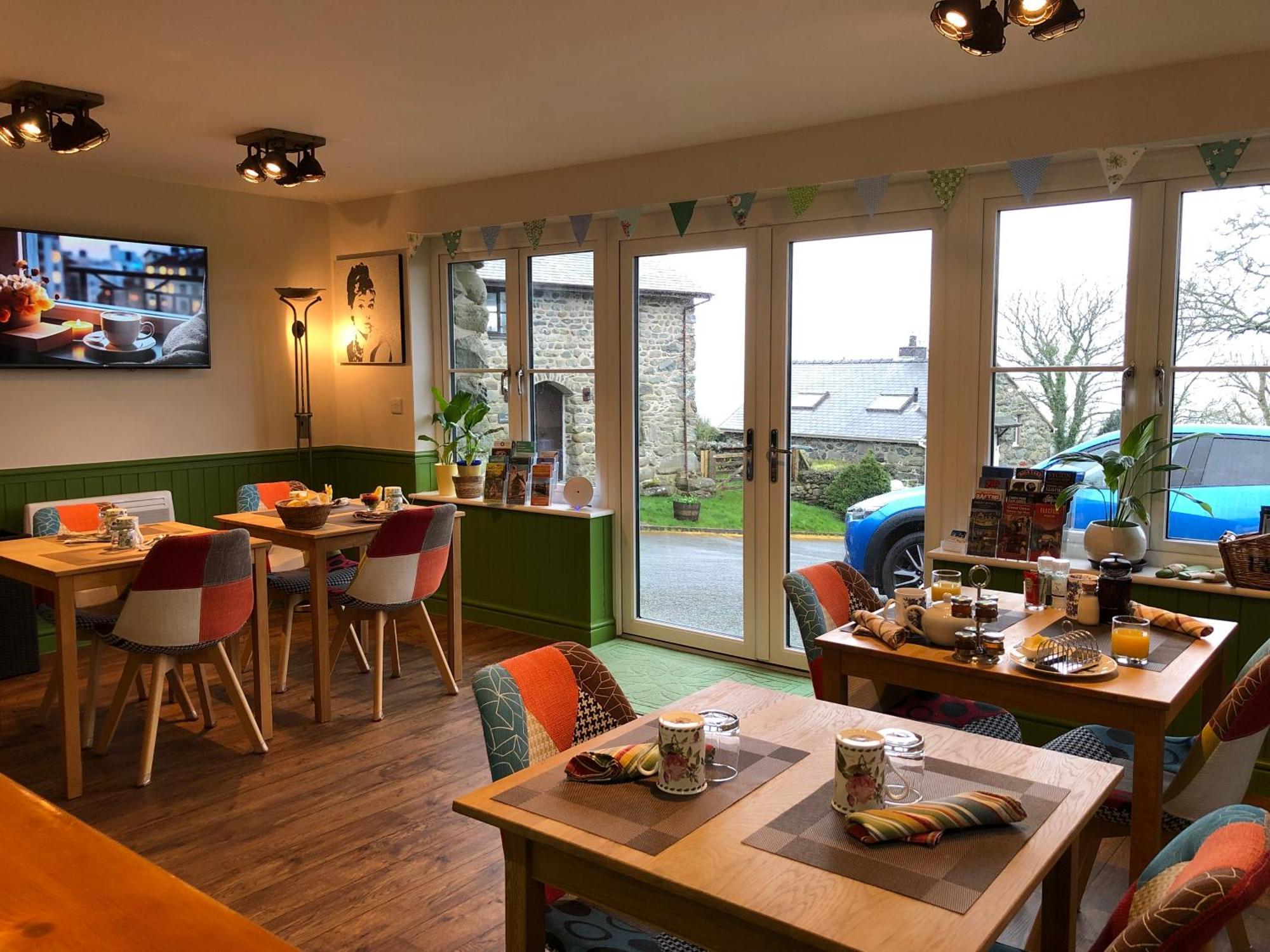 The Old Farmhouse B&B Dyffryn Ardudwy エクステリア 写真